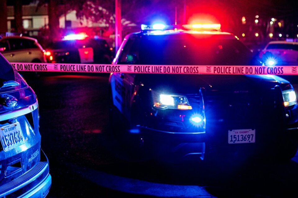 El ataque ocurrió en una zona de bares y restaurantes de la ciudad de Sacramento, capital del Estado de California. (Fuente: AFP)