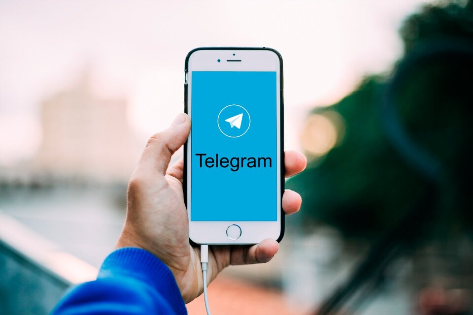Modo zurdos para WhatsApp y Telegram