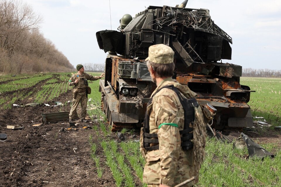 Rusia renueva ataques a fábricas y depósitos de armamento en Ucrania (Fuente: AFP)
