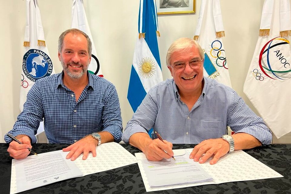 Agustín Melano, presidente de Le Coq Sportif (izquierda), y el presidente del COA Mario Moccia (Fuente: Prensa COA)