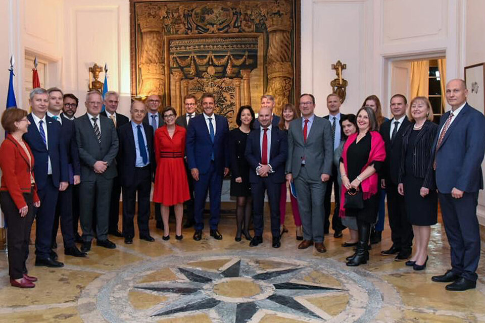 Sergio Massa con embajadores de la Unión Europea