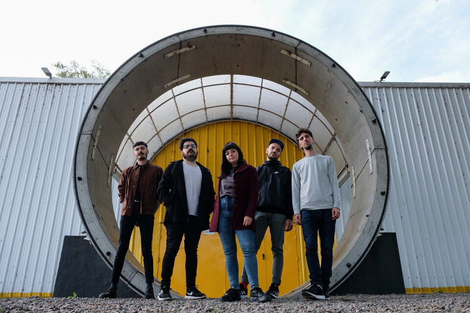 El grupo presenta su primer disco (que trae feats de Santi Motorizado y Mariano Di Césare) en junio en El Emergente de Almagro (Fuente: Cecilia Salas)