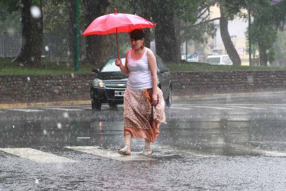 El SMN Emitió Alertas Amarillas Para Ocho Provincias | Tormentas ...