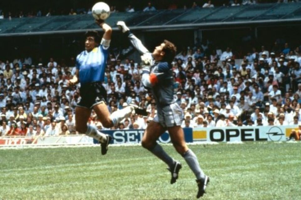 Peter Shilton recibió los dos goles más famosos de la historia de Diego Maradona. 