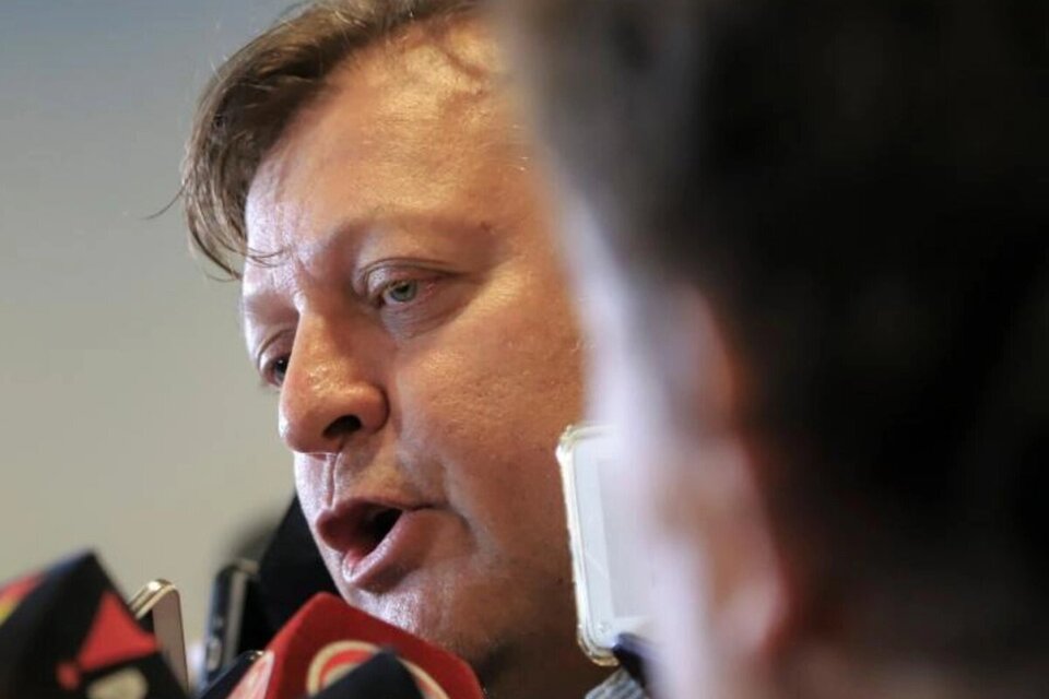 "Vamos a agarrar los cascos y prepararos para el segundo tiempo de Macri", dijo Biró.