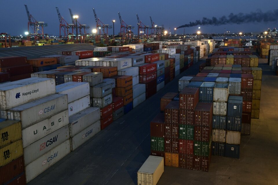 El freno a la importaciones podría condicionar el crecimiento.  (Fuente: AFP)