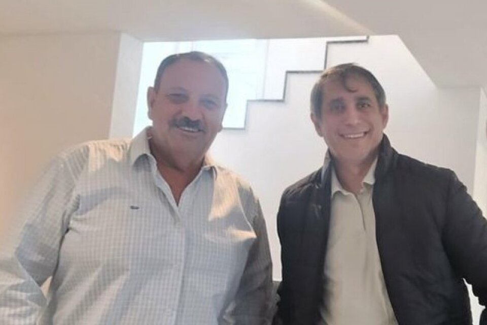 La foto política de la semana. Paredes Urquiza se reunió con el gobernador Ricardo Quintela.