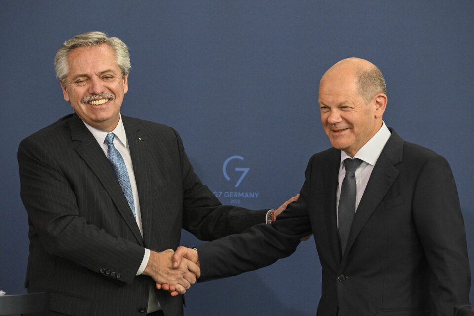 El presidente Alberto Fernández junto al canciller alemán Olaf Scholz.