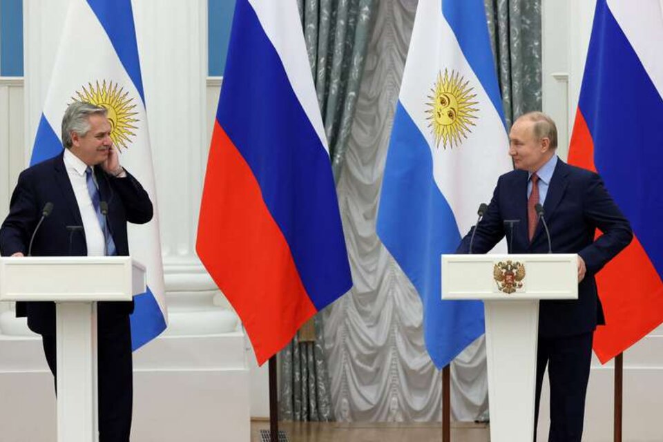 Alberto Fernández junto a Vladimir Putin.