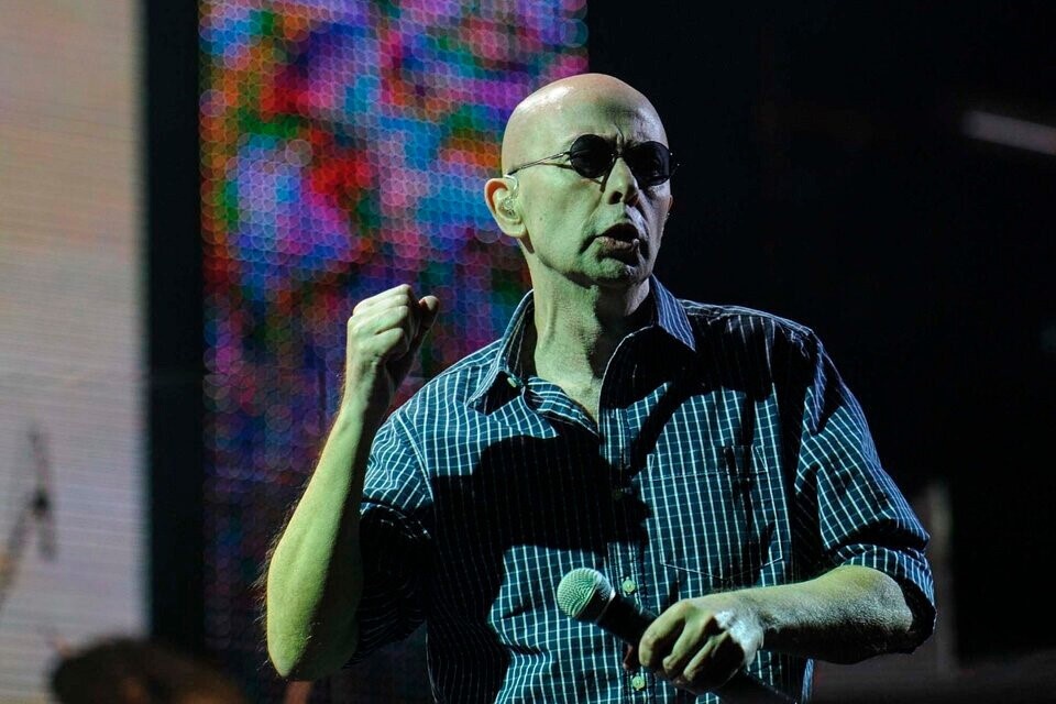 Carlos "Indio" Solari anunció que el 13 de agosto habrá un nuevo show de Los Fundamentalistas del Aire Acondicionado. Foto: (Télam)