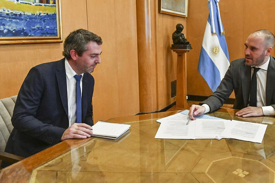 Guillermo Hang, el nuevo secretario de Comercio Interior, junto al ministro Martín Guzmán.