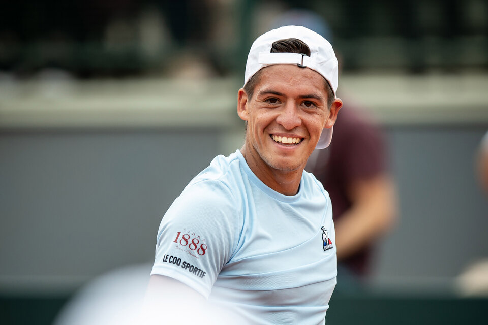 Sebastián Báez arrancó con un triunfo en Roland Garros.