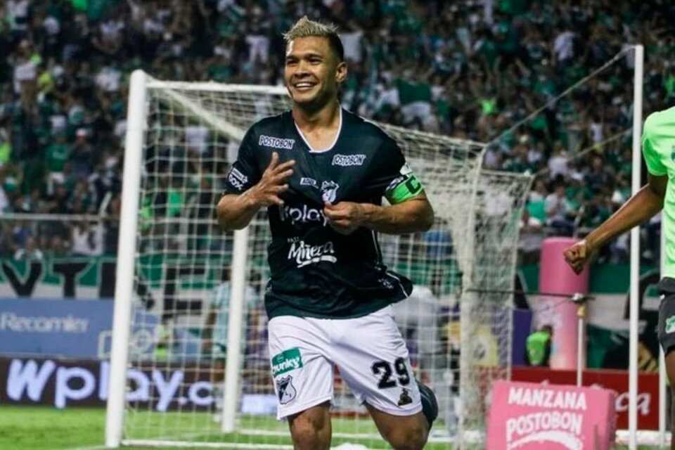 El colombiano Gutiérrez jugó en River.