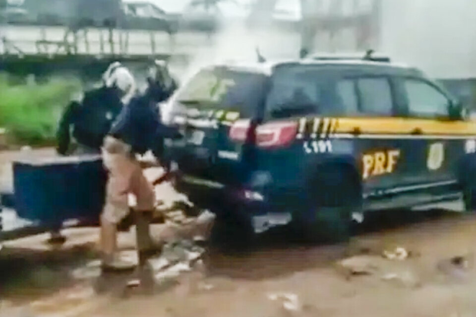 Captura del video del hombre asfixiado en Ubmauba.