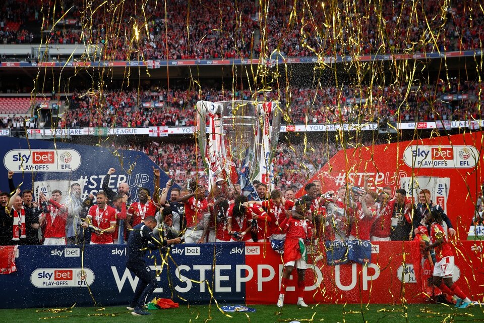 Nottingham Forest festejó el ascenso en Wembley (Fuente: AFP)