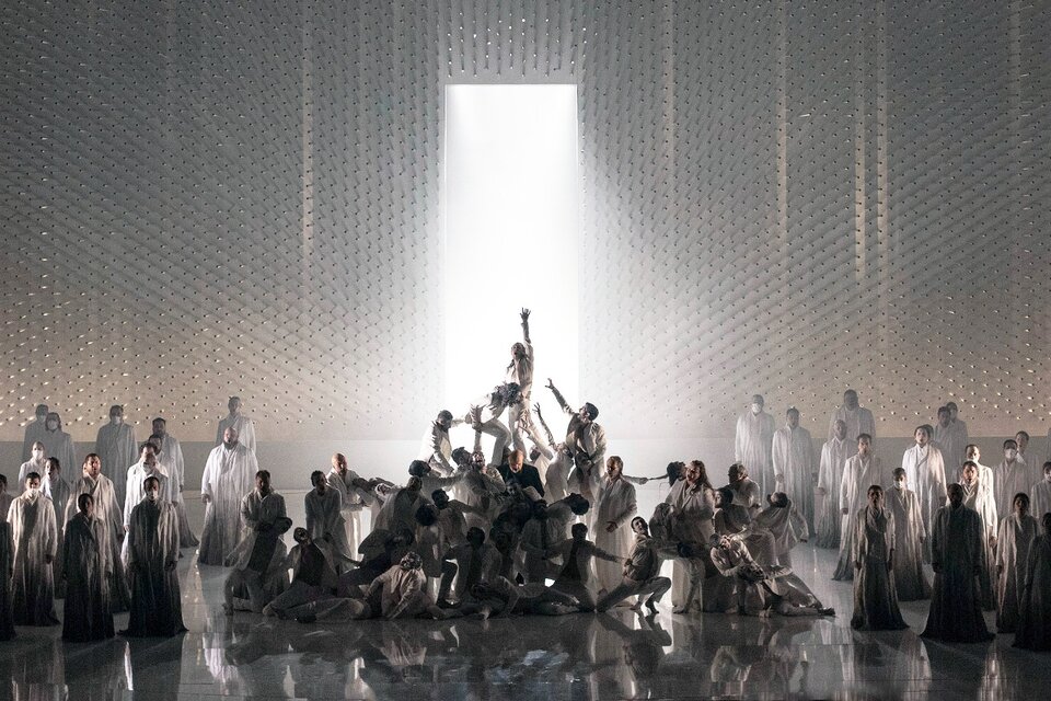 Nueva versión de Nabucco, a 31 años de su última representación en el Teatro Colón.