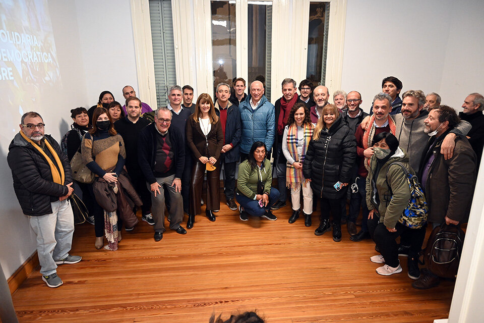 Susana Rueda, Bonfatti y Javkin, entre otros, participaron del lanzamiento.