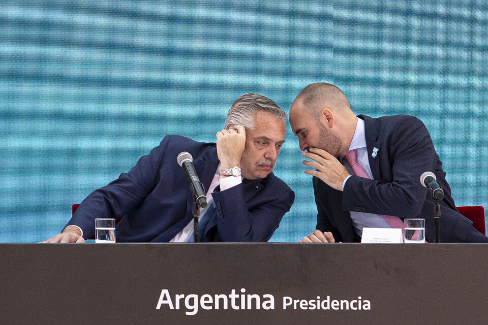 El presidente Alberto Fernández y su ministro de Economía, Martín Guzmán. (Fuente: NA)