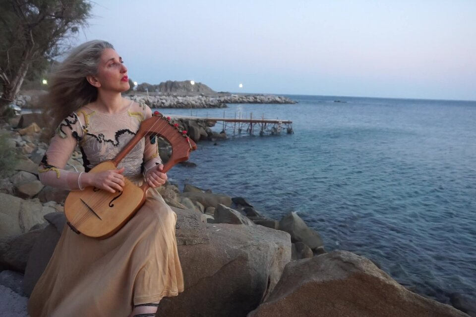 Daniela Horovitz le pone música a los poemas de Safo de Lesbos y de Nosis de Locri: dos pioneras disidentes