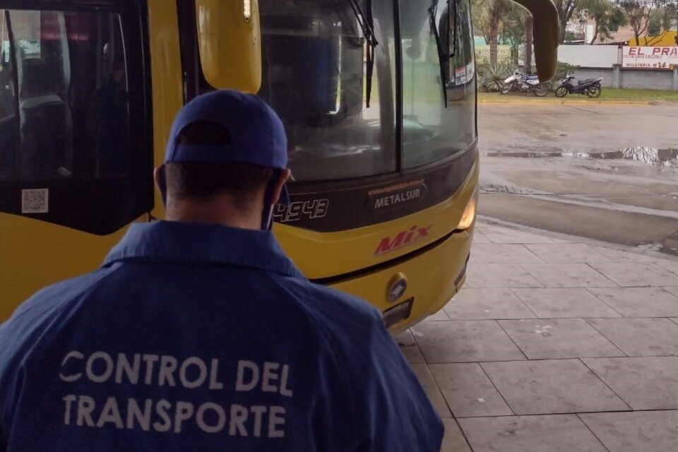  En las líneas de transporte que solo recorran la Ciudad de Buenos Aires, el uso de tapabocas será optativo. Imagen: prensa CNRT.