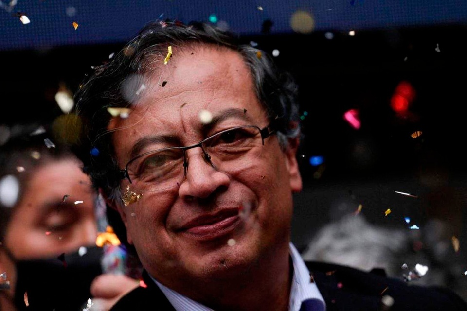 Gustavo Petro, El Revolucionario Que Llegó A La Presidencia De Colombia ...