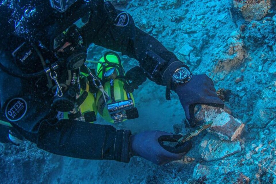 Los arqueólogos creen que la cabeza hallada en el mar Egeo podría ser parte de una estatua que se encuentra en el Museo Arqueológico Nacional de Atenas. Imagen: EFE