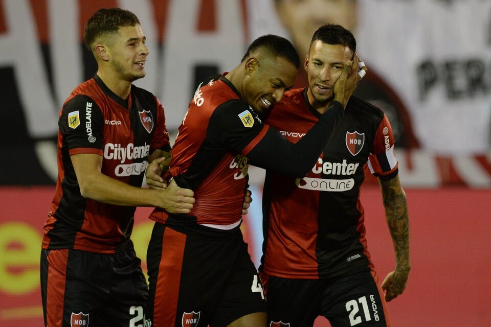 La alegría de Ditta en su primer gol con la rojinegra (Fuente: Sebastián Granata)