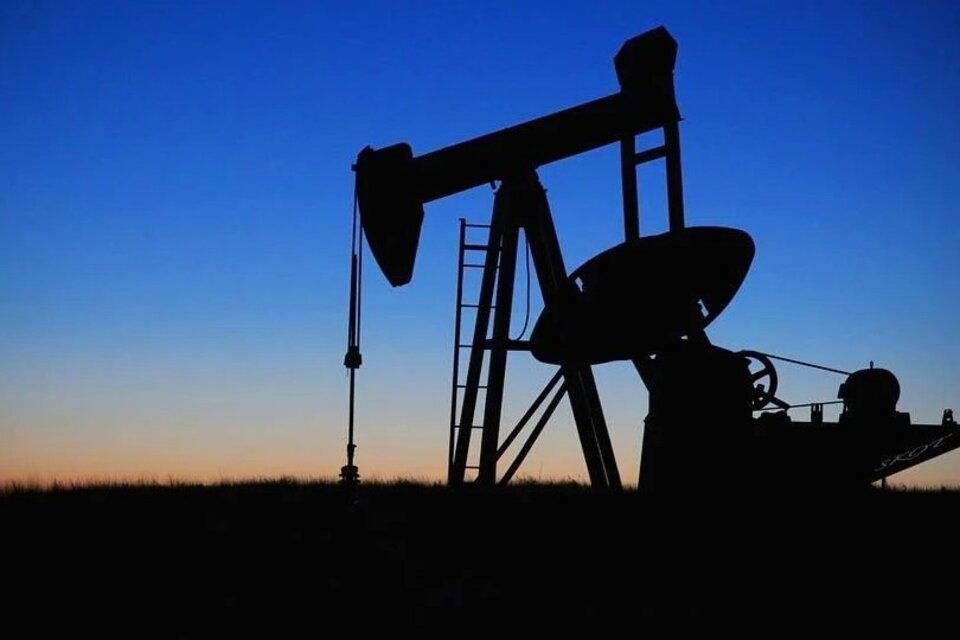 Un trabajador petrolero murió en Río Negro. Imagen: Pixabay.