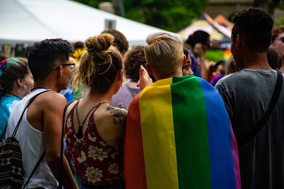 El 28 de junio se celebra el día del orgullo LGBTIQ+ (Foto: Pexels)