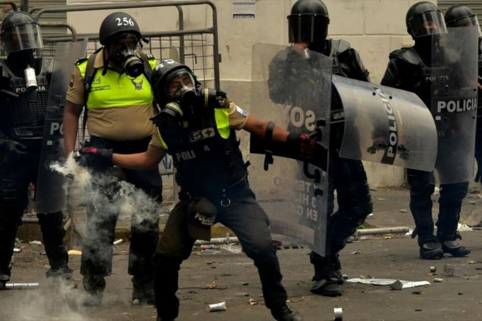 Amnistía Internacional afirma que recibió denuncias de violaciones de derechos humanos ocurridas durante la represión.  (Foto:AFP)