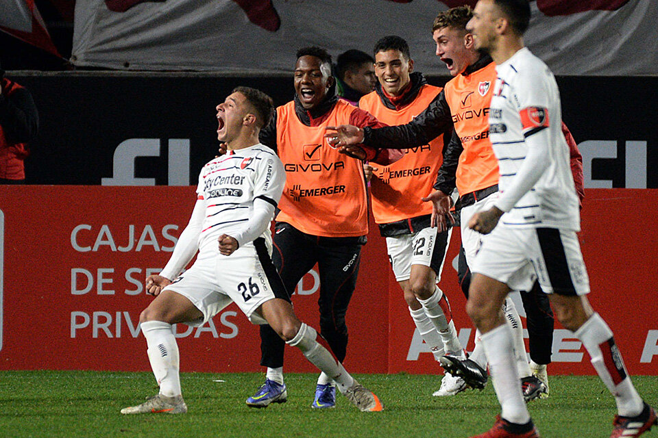 Sordo grita su gol en el segundo tiempo. (Fuente: Fotobaires)