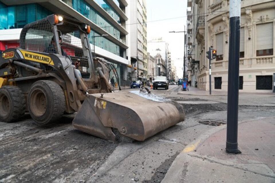 Trabajos a fondo en una calle clave en el centro de la ciudad.