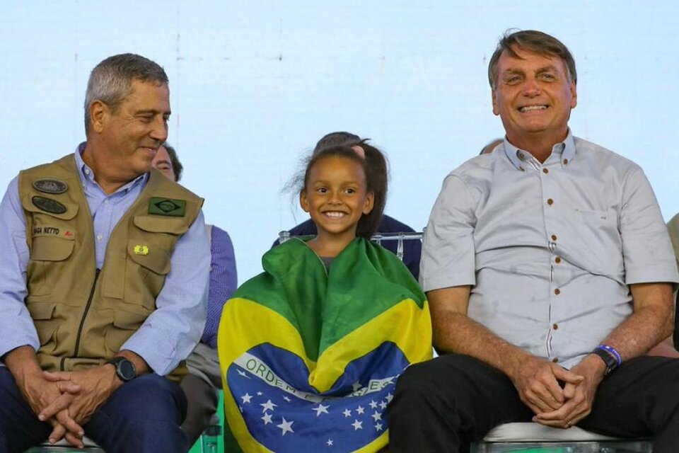 Walter Braga Netto y Jair Bolsonaro, compañeros de fórmula. Imagen: Twitter de Bolsonaro