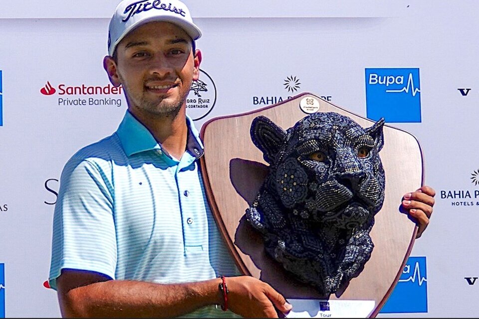 Jesús Montenegro, de 25 años, se alzó con el premio más grande en diez años de historia de PGA TOUR Latinoamérica. Imagen: Bupa Tour Championship.