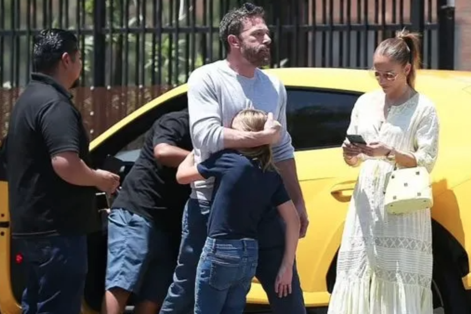 El hijo de 10 años de Ben Affleck chocó un Lamborghini de $200 mil dólares  