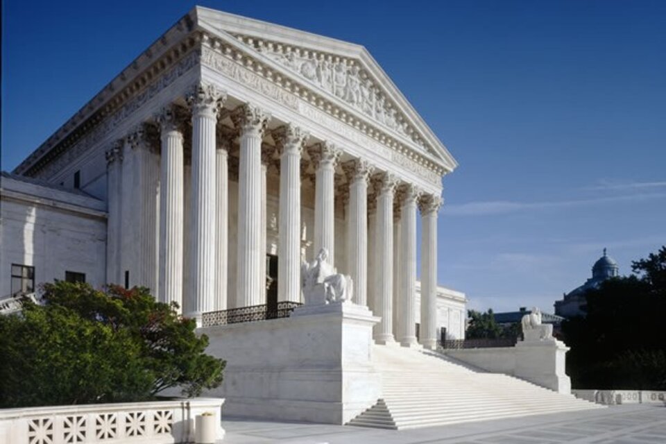 La Corte Suprema de Estados Unidos limitó la capacidad para luchar contra el cambio climático. Imagen: Supreme Court USA.