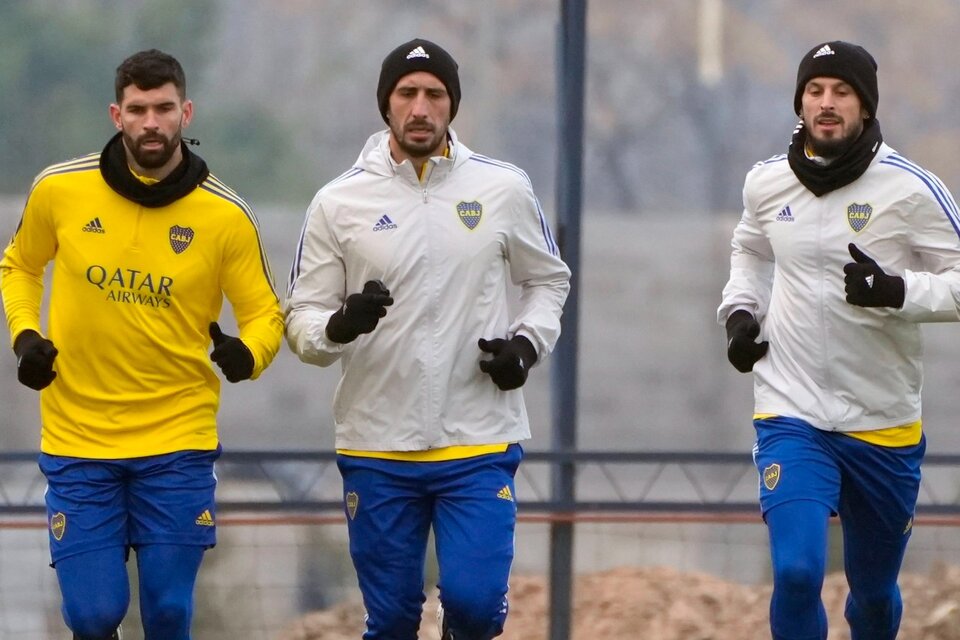 Orsini, Izquierdoz y Benedetto trotan (Fuente: Prensa Boca)