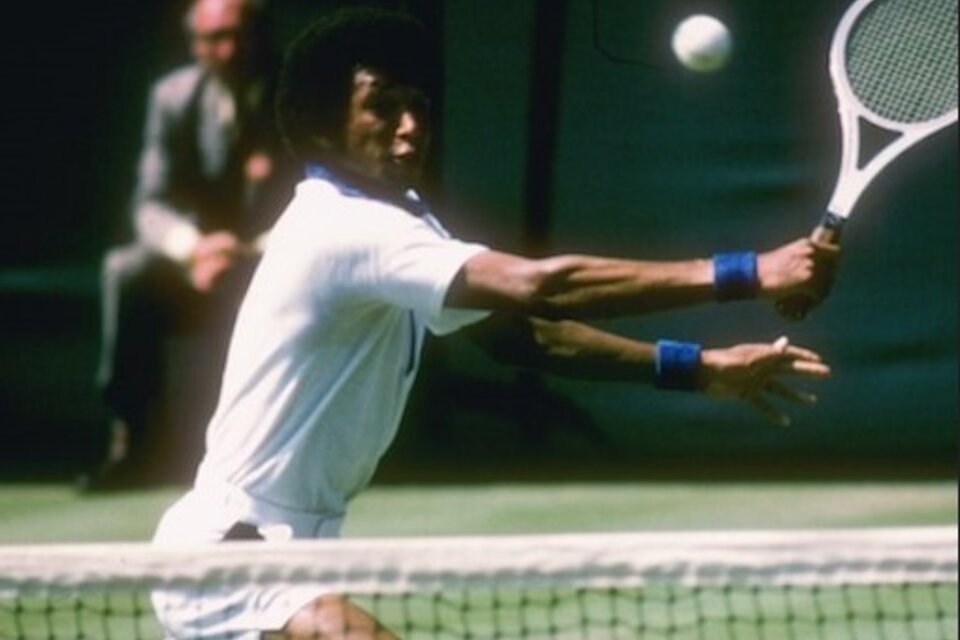 Arthur Ashe ganó Wimbledon el 5 de julio de 1975.