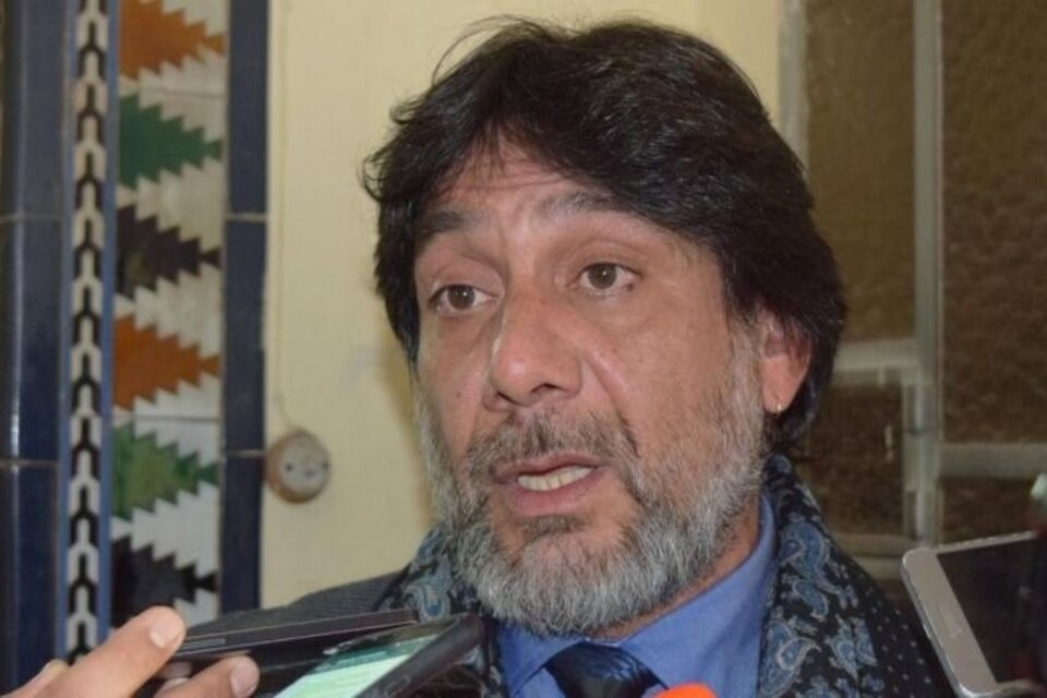 "Son totalmente responsables de los delitos que se les imputan", dijo el fiscal general Carlos Amad.
