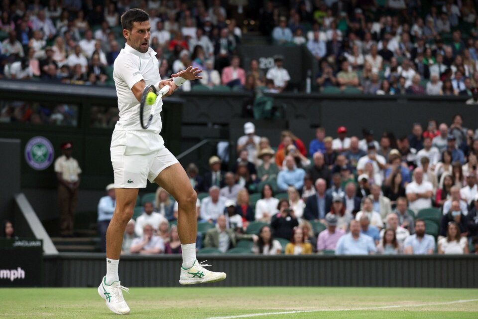 Novak Djokovic continúa firme en el tercer Grand Slam de la temporada. (Fuente: AFP)