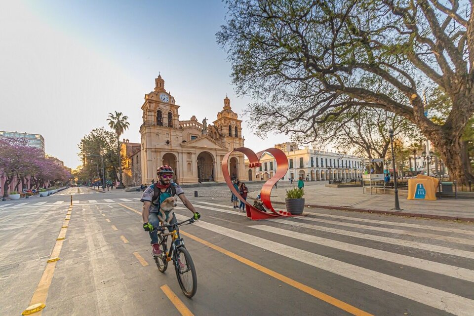 Córdoba capital celebra 449 años de fundación.