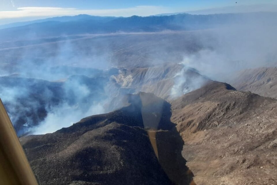 Incendio en Catamarca va quemando casi 5000 hectáreas 