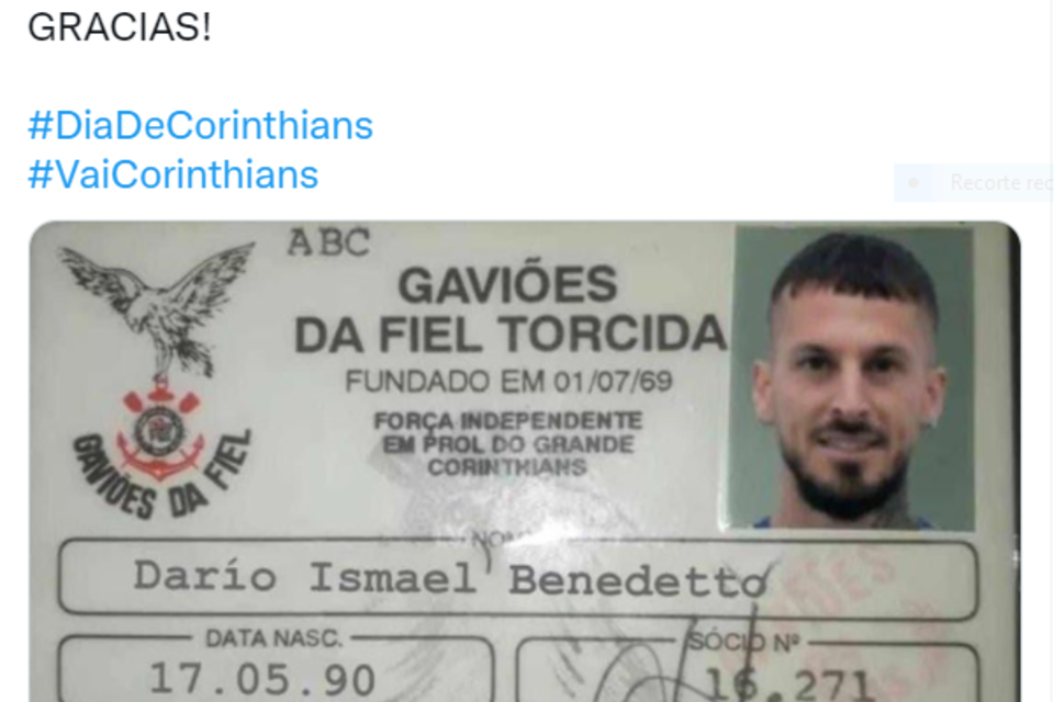 La imagen que compartió Corinthians en sus redes sociales para burlarse Darío Benedetto. 