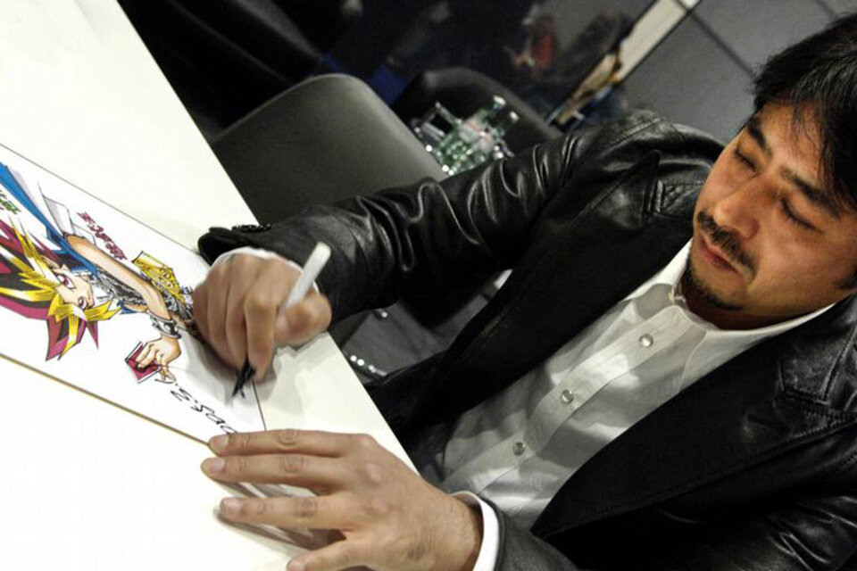 Takahashi Kazuki, el artista de manga japonés que creó la famosa serie de cómics "Yu-Gi-Oh!"