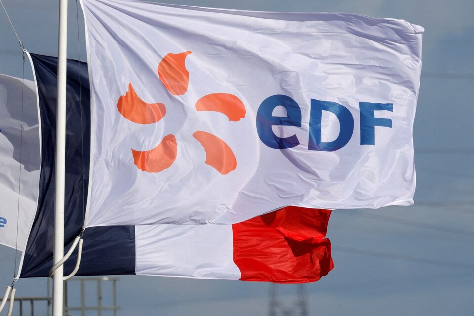 Actualmente, EDF tiene parados una docena de reactores nucleares debido a labores de mantenimiento y a fallos detectados en varios de ellos.