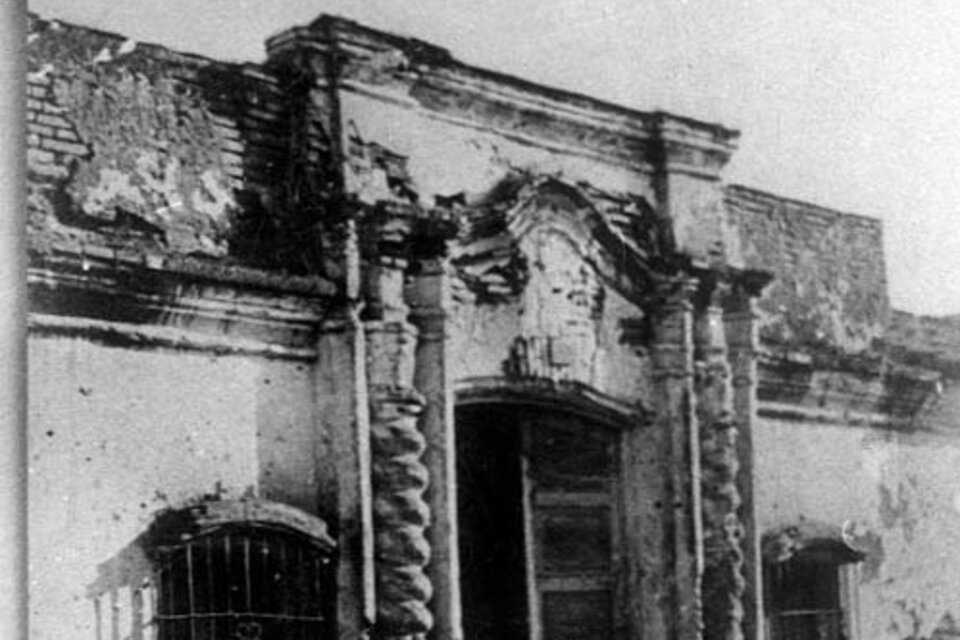 La foto que permitió reconstruir la Casa de Tucumán. Imagen: Museo Nacional de la Independencia. 