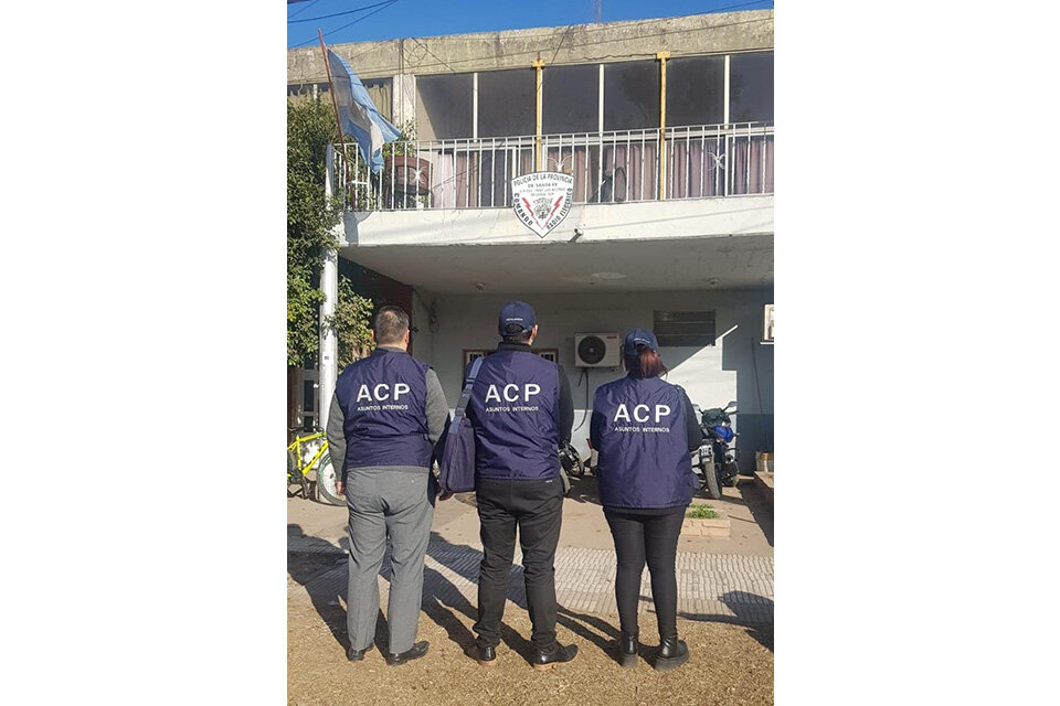 Integrantes de la Agencia de Control Policial.