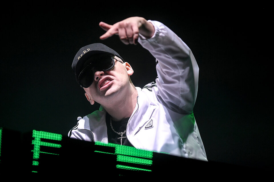586829-16-07-2022-bizarrap-puso-a-bailar-a