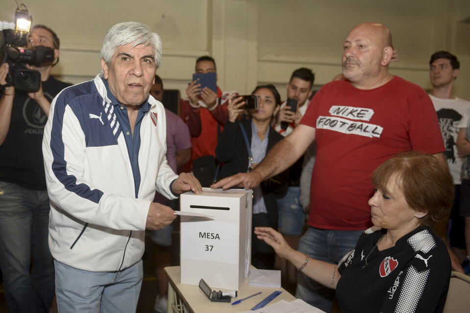 Hugo Moyano en 2017, cuando ganó las reelecciones (Fuente: NA)