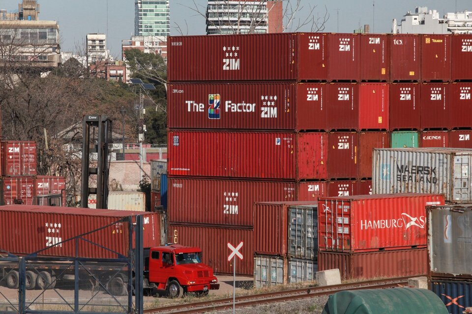 En junio hubo récord tanto de exportaciones como de importaciones. (Fuente: Jorge Larrosa)